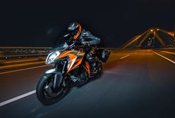 Potężny turystyczny naked. Debiutuje KTM 1290 Super Duke GT
