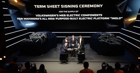 Volkswagen łączy siły z indyjskim producentem. Nie po to, by produkować tanie auta