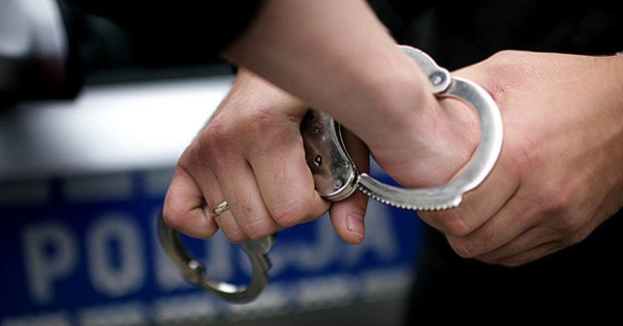 Szczecinek: Atak nożownika w centrum miasta. Ranny 42-latek trafił do szpitala, sprawca zatrzymany