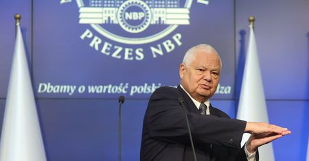 Wniosek i co dalej? Cisza ws. prezesa NBP. "Czasem chodzi o to, by gonić króliczka"