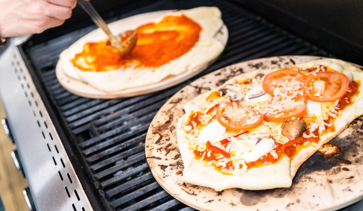pizza z grilla zaskakuje nawet Włochów - Pyszności; foto: Canva