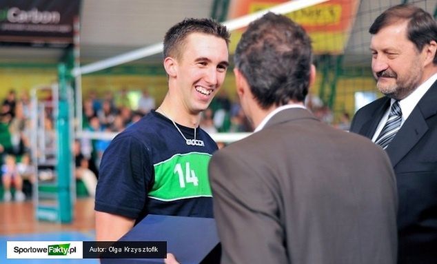 Michał Potera jest w Będzinie bardzo lubiany i ceniony. Przed sparingiem z MKS-em podziękowano mu za lata gry w barwach tej drużyny