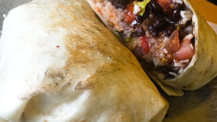 Burrito z fasolą i wołowiną