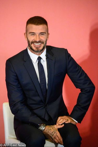 David Beckham po przeszczepie i farbowaniu włosów