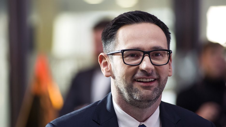 WARSAW, MAZOWIECKIE, POLAND - 2022/12/19: Daniel Obajtek, the CEO of ORLEN is seen during a press conference. Press conference on the involvement of Polish Oil Company ORLEN group (PKN Orlen) in strategic projects in the area of sports sponsorship and a summary of the sports year. (Photo by Attila Husejnow/SOPA Images/LightRocket via Getty Images)