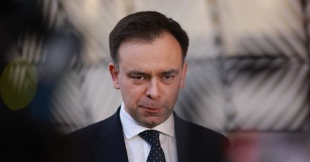 Dziura w budżecie. Resort odkrył karty po pierwszym miesiącu. "Gospodarka przyspiesza"