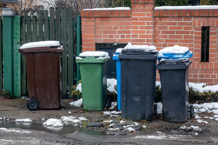 Wystawiasz worki przed dom? Nowe zasady mogą cię słono kosztować