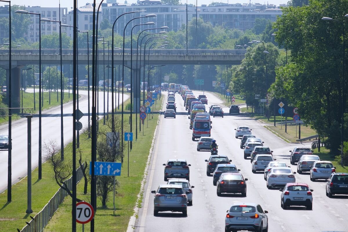 Przejazd ambulansów przez Lublin