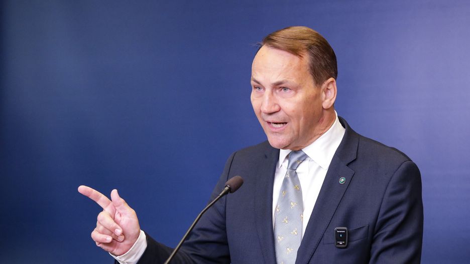Szef MSZ Radosław Sikorski