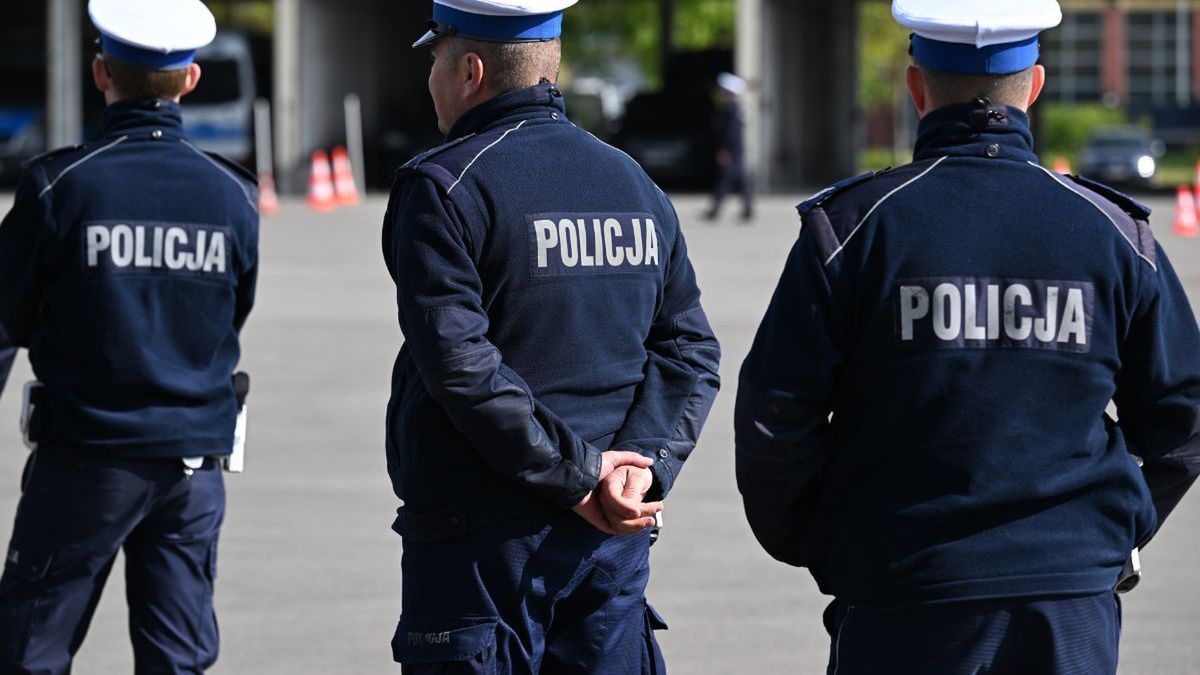 Mimo podwyżek wciąż brakuje rekordowej liczby policjantów