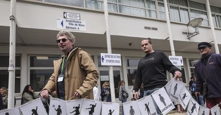 Tą sprawą żyła cała Francja. Lekarz latami gwałcił i wykorzystywał