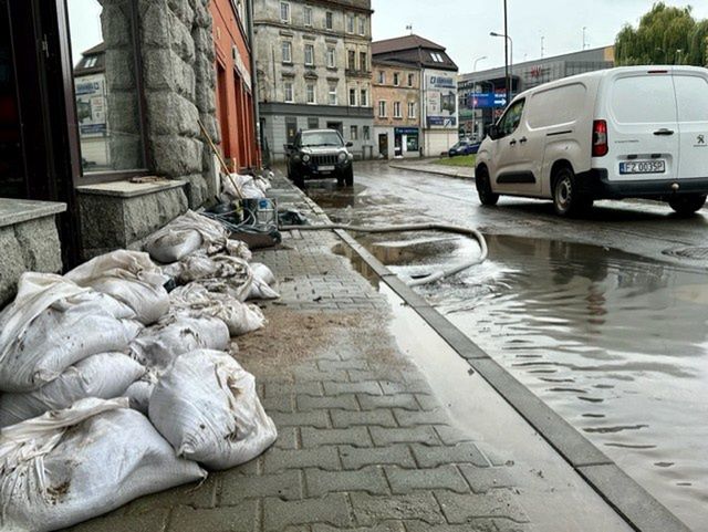 Wielka woda w centrum Jeleniej Góry