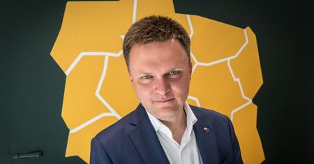 Najnowszy sondaż. Szymon Hołownia z ruchem "Polska 2050" wszedłby do Sejmu