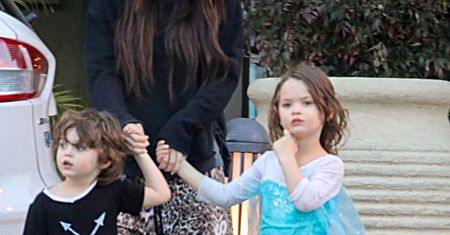 Megan Fox i Brian Austin Green zakładają synowi sukienki! "Nikogo nie krzywdzi!"