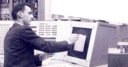 Nie żyje Larry Roberts, jeden z twórców podstaw internetu