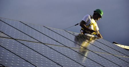 Energia słoneczna. Polacy pokochali prąd ze słońca