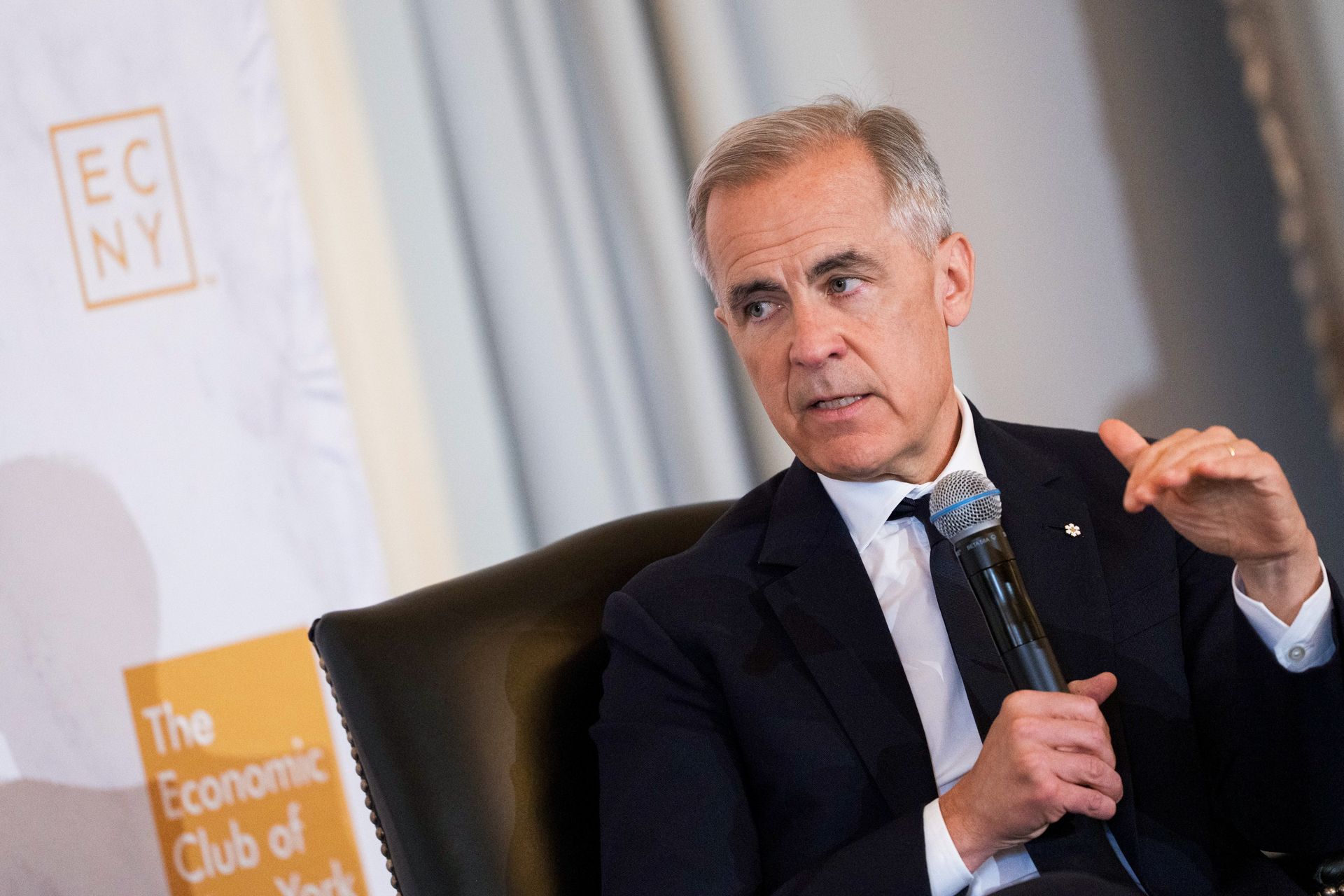 USA nakładają cła na Kanadę. Mark Carney: "Jesteśmy gotowi do rozmów"