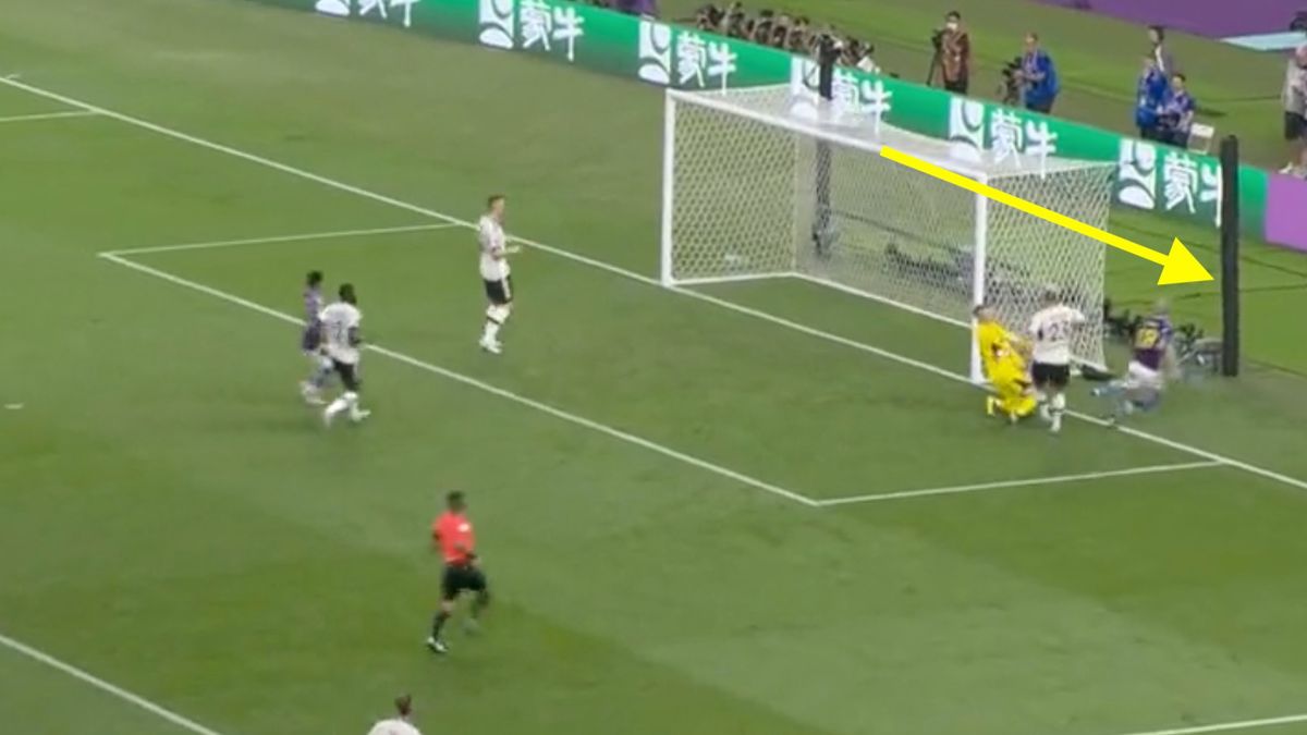 Moment radości strzelca drugiego gola dla Japonii - Takumy Asano