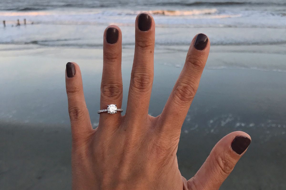 Ile powinien kosztować pierścionek zaręczynowy? Zdjęcie ilustracyjne