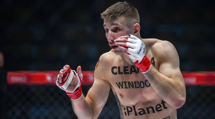 Sporty walki: Babilon MMA 52 w Nowym Targu - waga lekka: Krzysztof Mendlewski - Marcin Skrzek