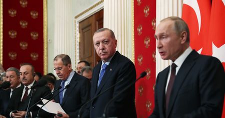 Erdogan ostrzega Putina. "Inwazja na Ukrainę niemądra"
