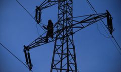 Warszawa. Awarie sieci energetycznej i ciepłowniczej