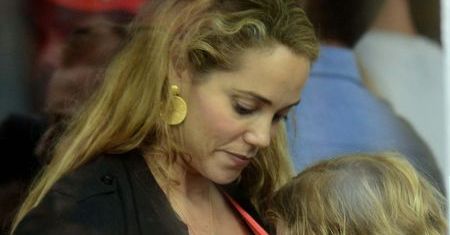 "Jess i chłopaki": synek spłatał figla Elizabeth Berkley
