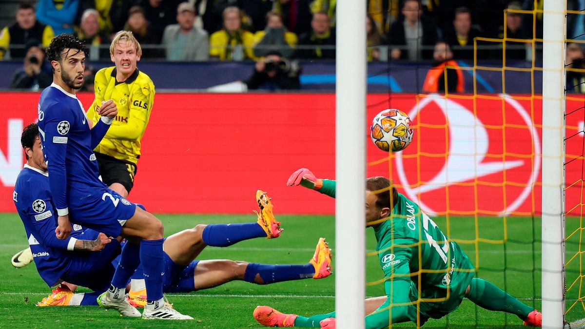 Julian Brandt abrió el marcador en el partido Borussia - Atlético