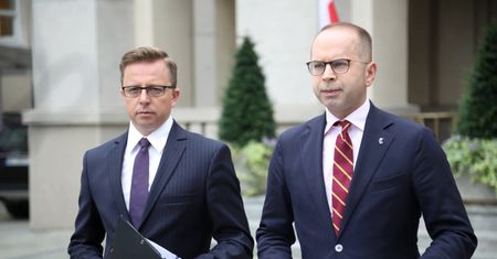 Posłowie KO żądają dymisji Łukasza Szumowskiego. Ujawniają "nowe informacje o handlarzu bronią"