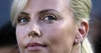 Angelina Jolie przejmuje rolę Charlize Theron