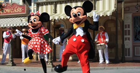 Myszki Mikey i Minnie odzyskały wolność. Czy wyjdzie im to na dobre?