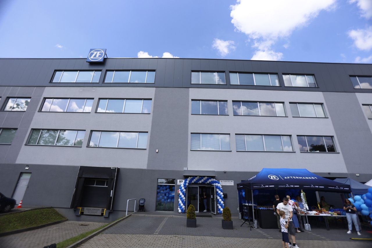 Częstochowa: Kolejne zwolnienia w województwie śląskim. Światowy gigant redukuje etaty. To odpowiedź na kryzys w branży motoryzacyjnej