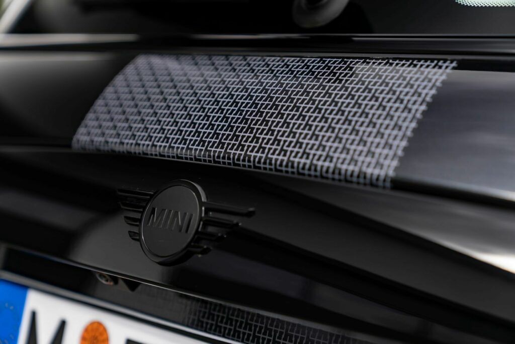 Mini JCW 1to6 Edition
