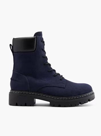 Niebieskie trapery z sieci Deichmann