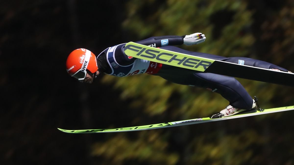 Wisła, 05.11.2022. Niemiec Markus Eisenbichler podczas zawodów Pucharu Świata w skokach narciarskich w Wiśle, 5 bm. (mk) PAP/Grzegorz Momot