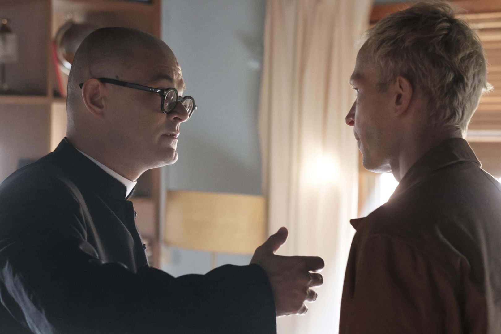 Dawid Ogrodnik i Piotr Trojan na planie filmu "Johnny"