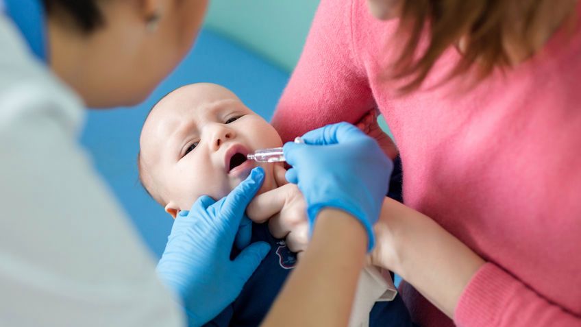 Najlepszą ochroną przed rotawirusem jest szczepienie. 