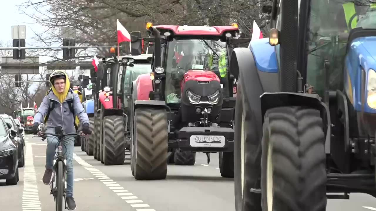 Protesty rolników ogarniają Polskę. Zablokowane drogi i granice