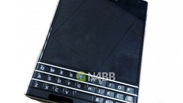 BlackBerry Q30 nadchodzi. Będzie nieźle wyposażony i... bardzo brzydki? 1