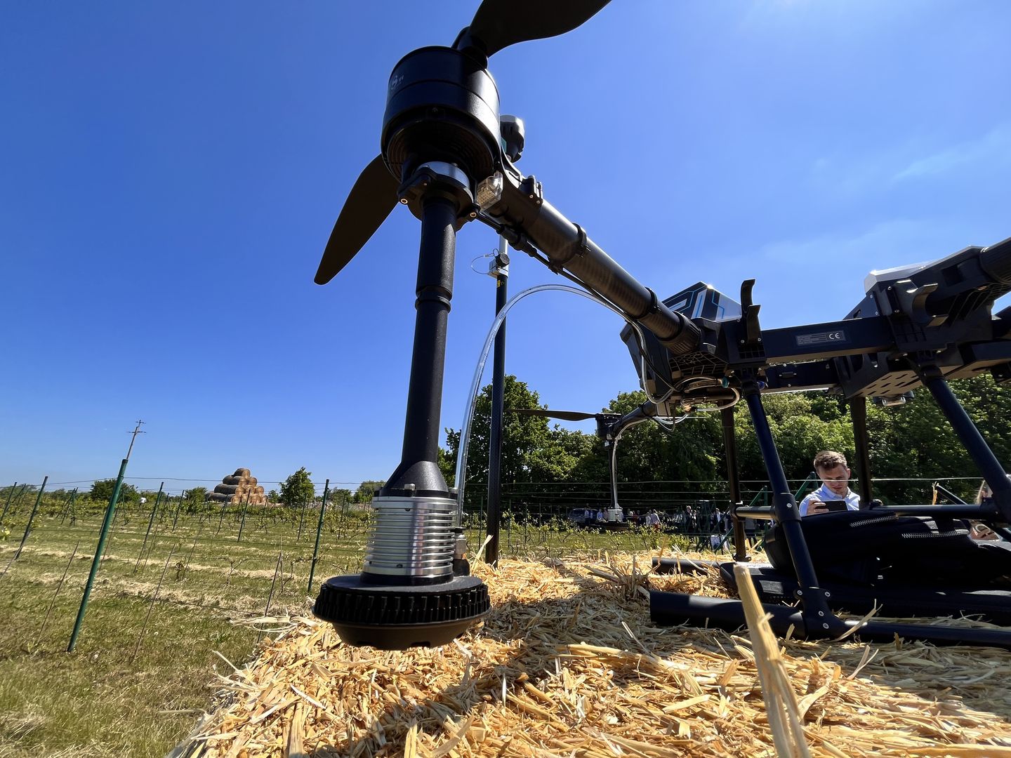 Dron rolniczy ABZ Innovation L10.