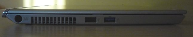 Sony VAIO T13 (SVT1311M1E/S) - ścianka lewa (zasilanie, USB 2.0, USB 3.0)