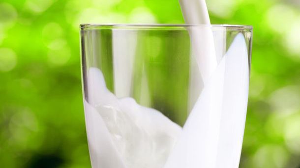 Mleko o niskiej zawartości tłuszczu (1%) z witaminami A i D