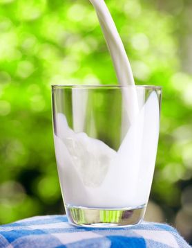 Mleko o niskiej zawartości tłuszczu (1%) z witaminami A i D