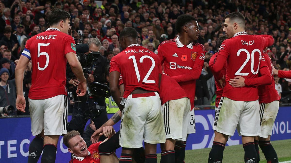 Zdjęcie okładkowe artykułu: Getty Images / Matthew Peters / Na zdjęciu: piłkarze Manchesteru United