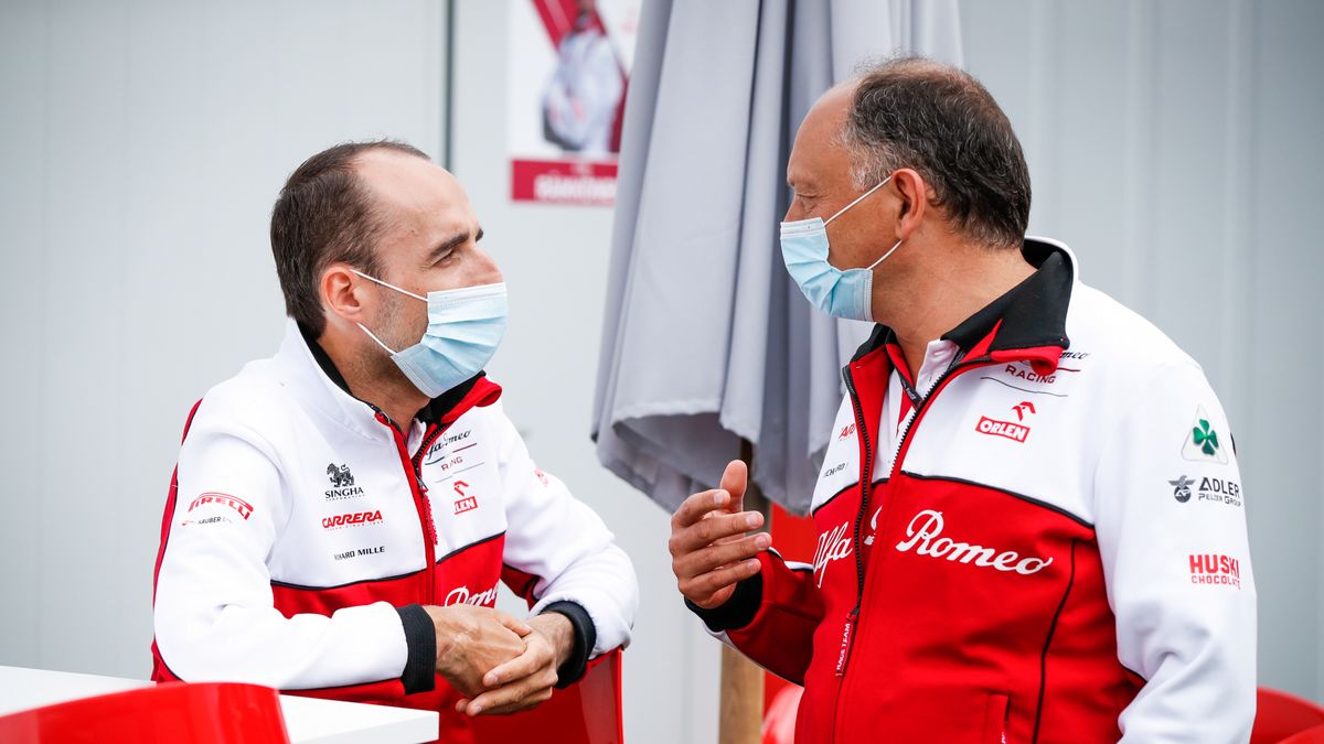 Materiały prasowe / Alfa Romeo Racing ORLEN / Na zdjęciu: Robert Kubica (po lewej) i Frederic Vasseur 