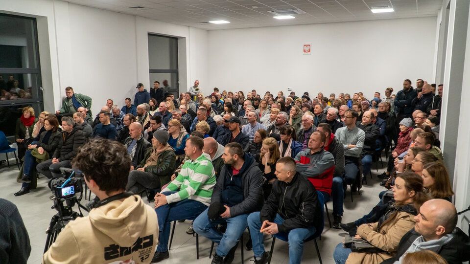 Na spotkanie w gminie przyszła niemal cała wieś
