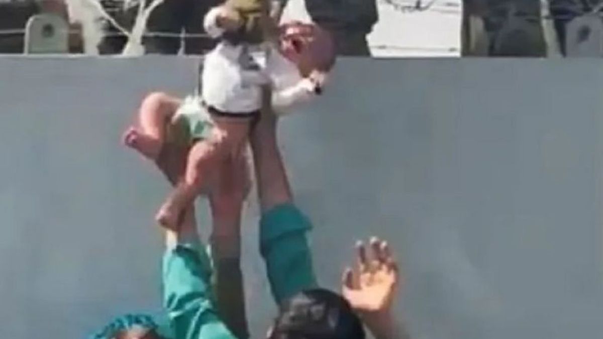 W akcie desperacji ojciec dziewczynki oddał ją amerykańskim żołnierzom. Co się stało z dzieckiem i rodzicami?