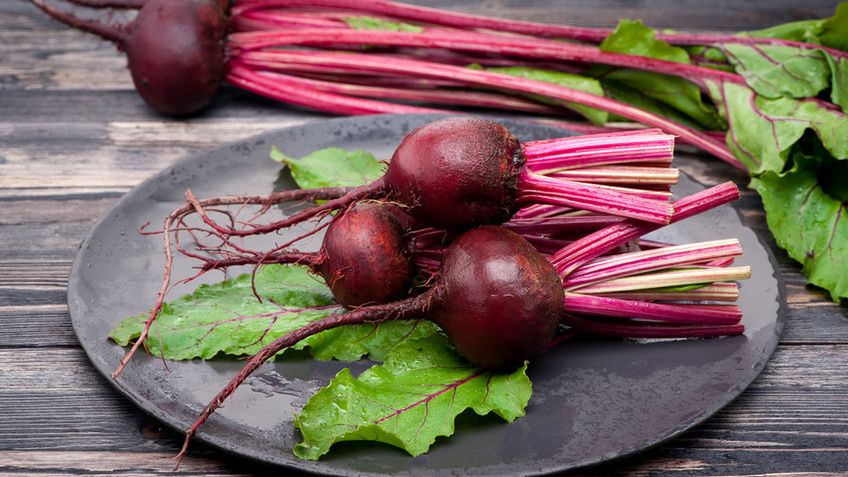 Surowe buraki ćwikłowe