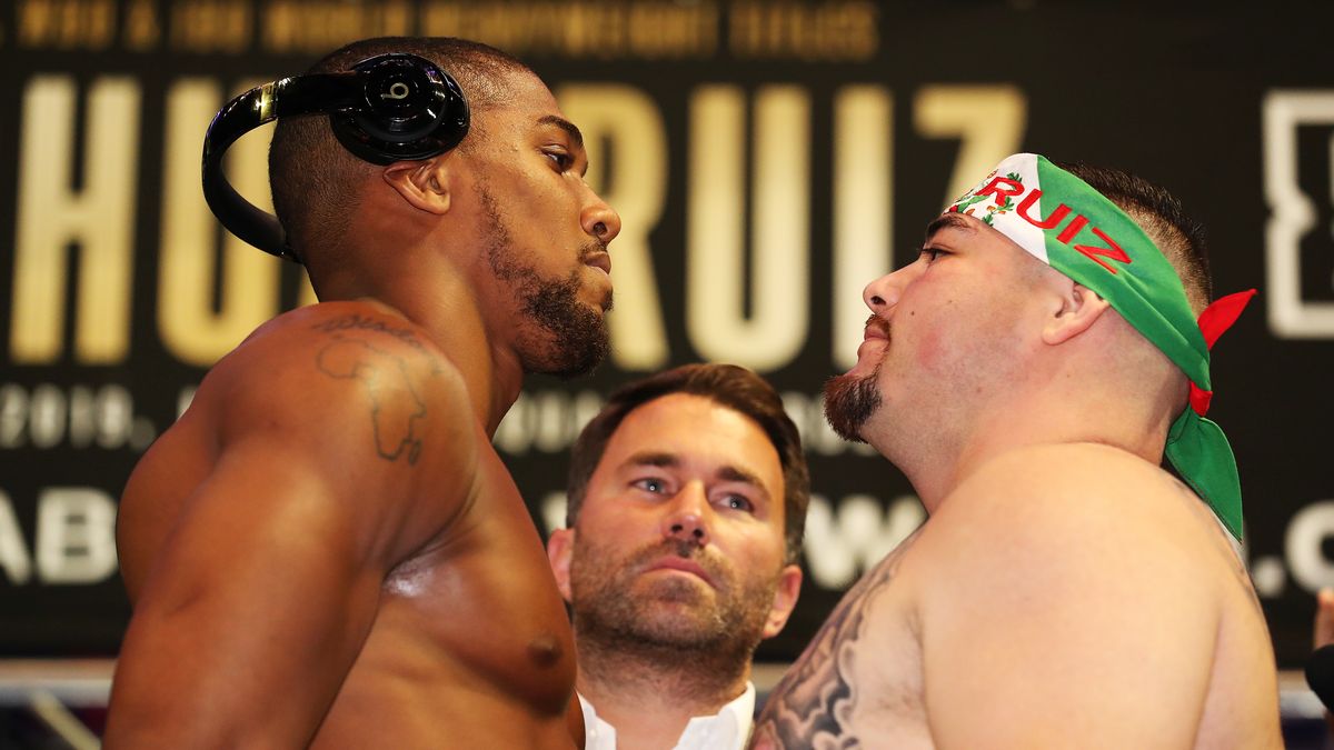Getty Images /  Al Bello  / Na zdjęciu: Anthony Joshua (z lewej) i Andy Ruiz jr