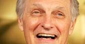 Alan Alda tym razem jako pisarz